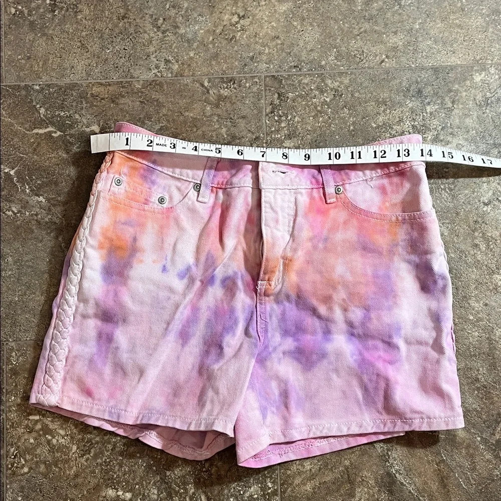 Colorful Women’s Tie-Dye Jean Shorts Size 4 - Picture 9 of 11
